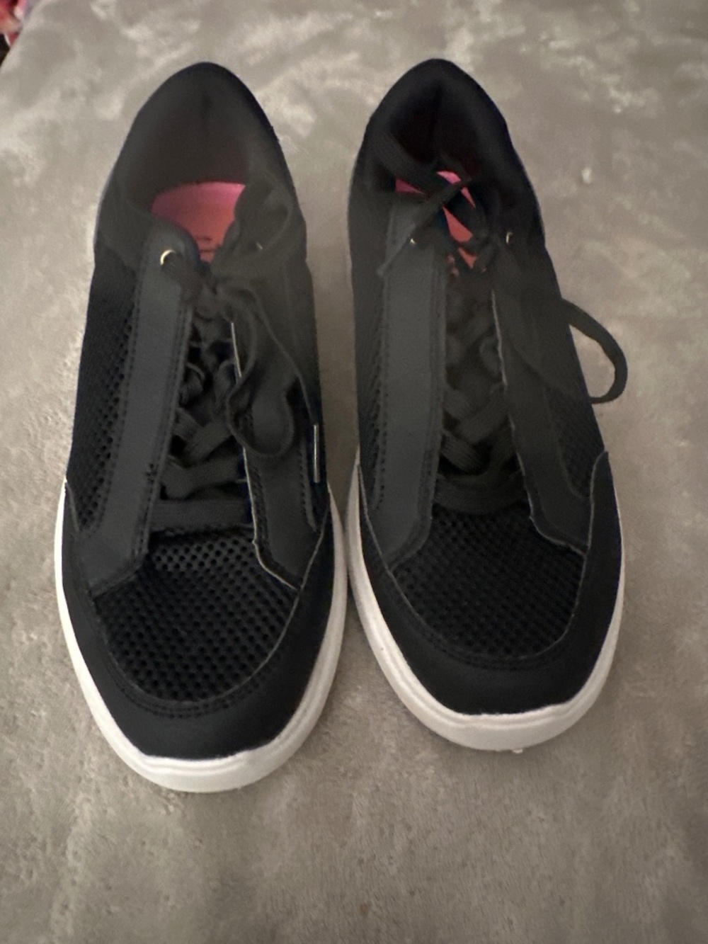 LIKE NEW RYKA SNEAKERS SZ 8W BLACK